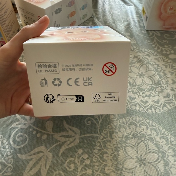 Big Into Energy Labubu Love - Picture 9 of 10